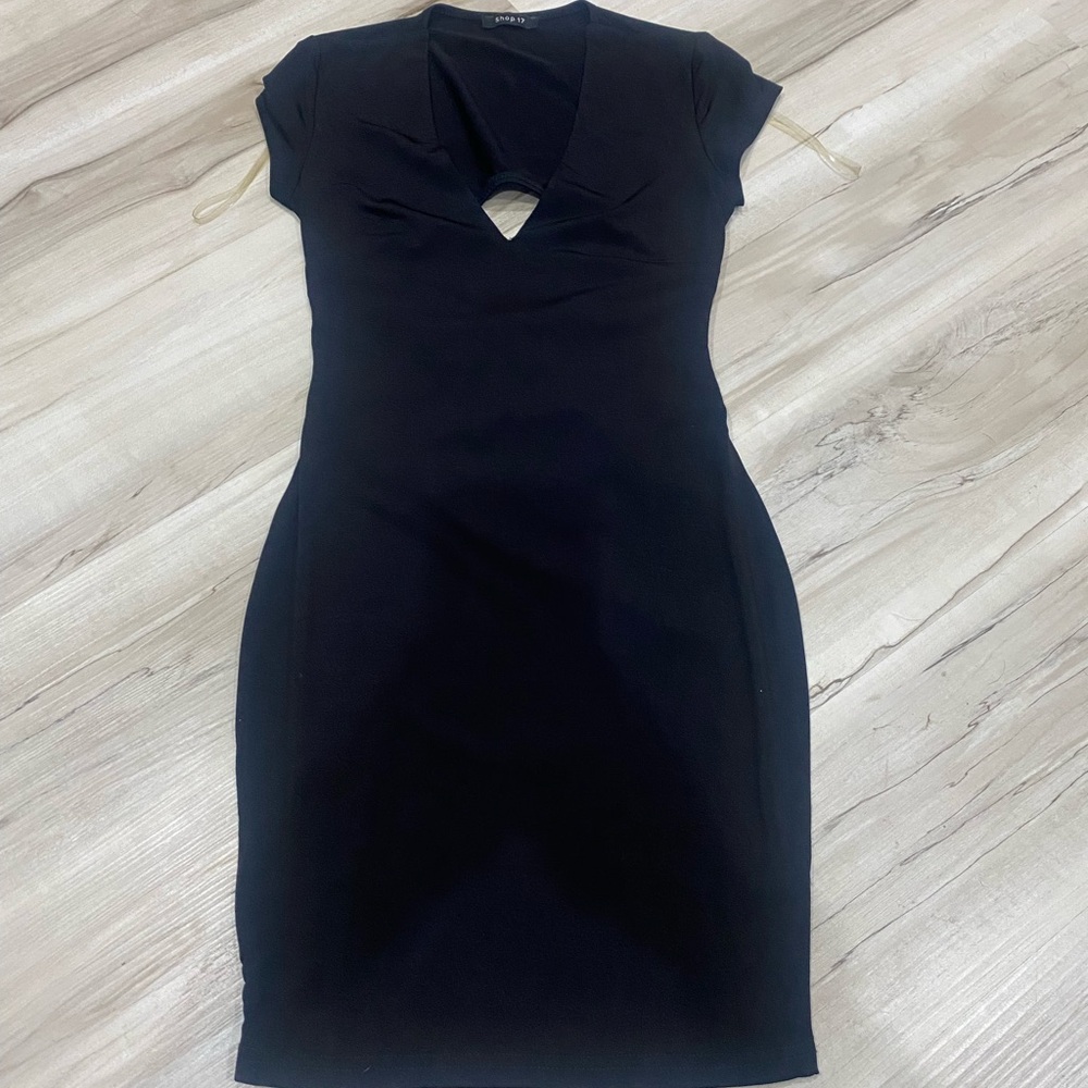 Shop 17 Black Bodycon Dress Small | V Neck Cutout Lace Up Back 0184